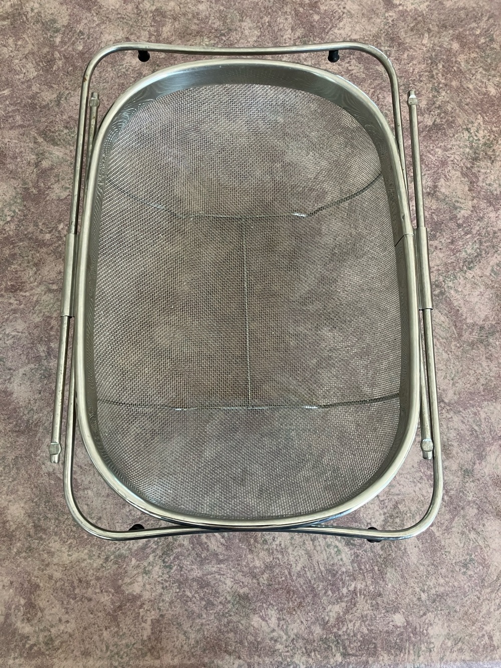 Large Over the Sink Mesh Colander/Strainer